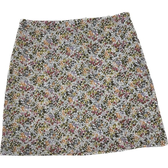 LOFT | NWT Floral Eyelet Mini Skirt | Size 6 - Picture 2 of 8
